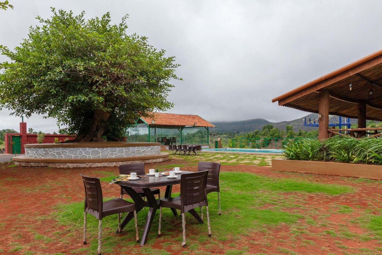 Stayvista'S Ficus Farms - Mountain-View Haven With Rustic Artsy Interiors, Outdoor Pool, Glasshouse, Home Theatre & Karaoke Delight Igatpuri Eksteriør bilde